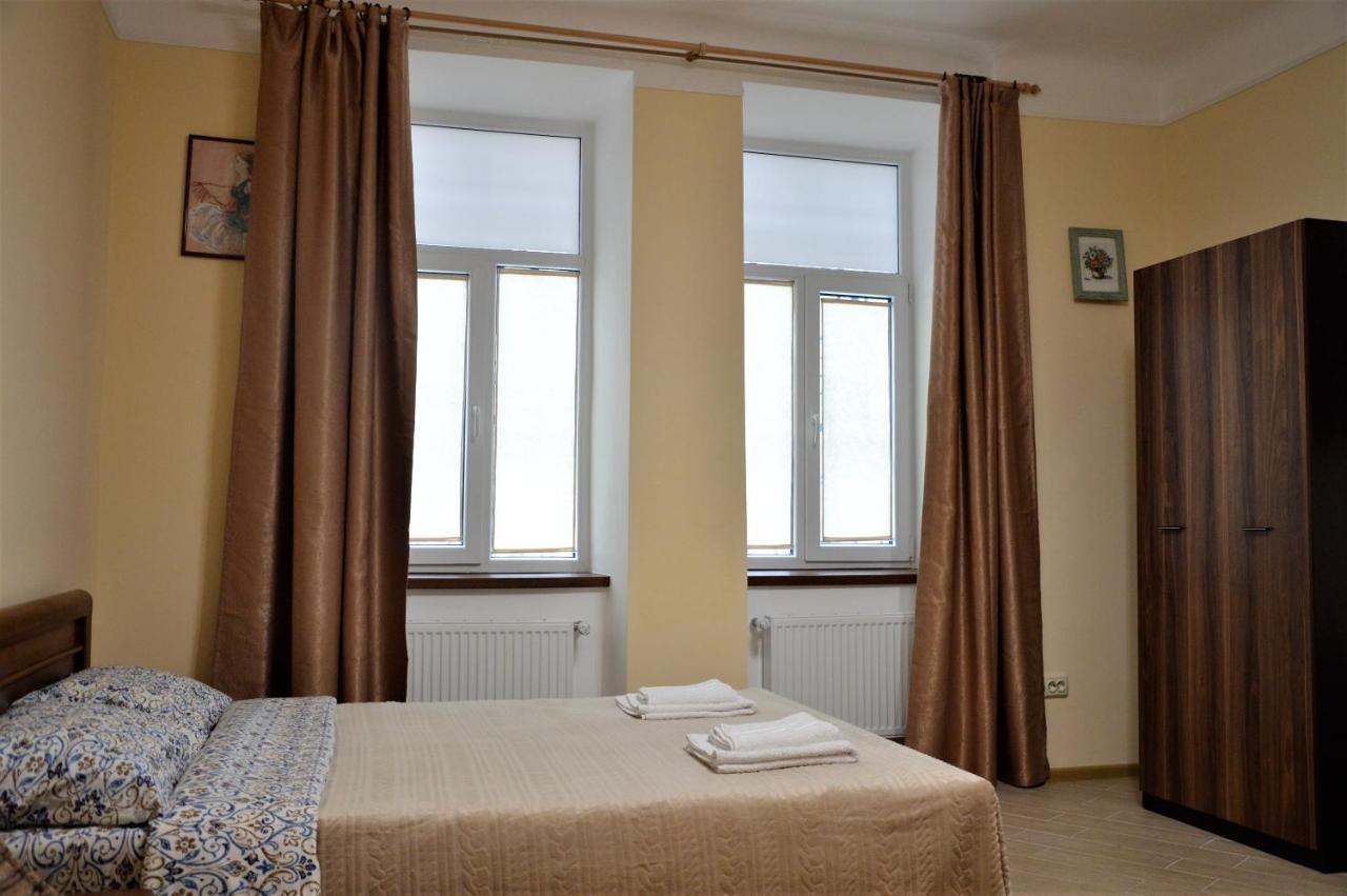 у князя лева: біля площі ринок Apartment Lviv